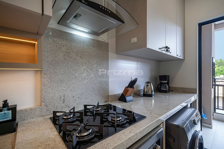 Lindo Apartamento Condomínio com Piscina