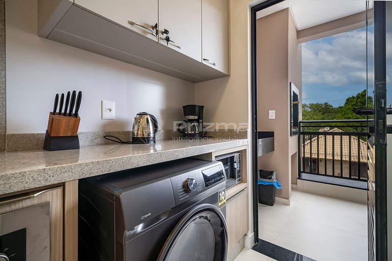 Lindo Apartamento Condomínio com Piscina