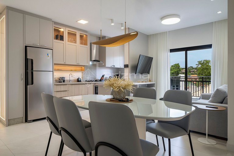 Lindo Apartamento Condomínio com Piscina