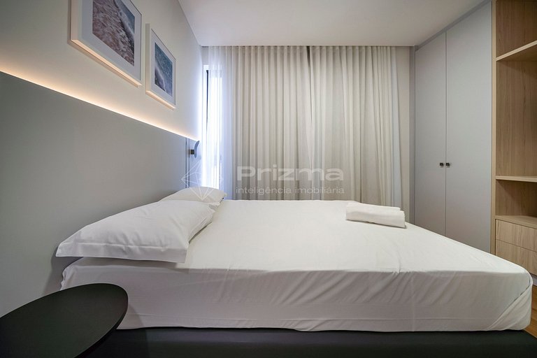 Lindo Apartamento Condomínio com Piscina