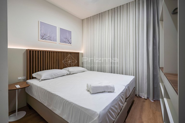 Lindo Apartamento Condomínio com Piscina