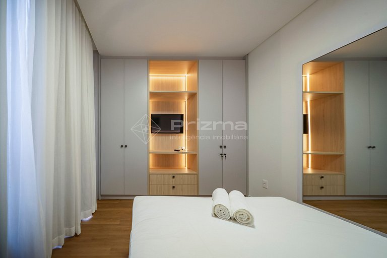 Lindo Apartamento Condomínio com Piscina