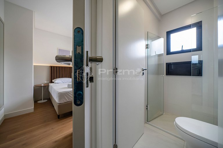 Lindo Apartamento Condomínio com Piscina
