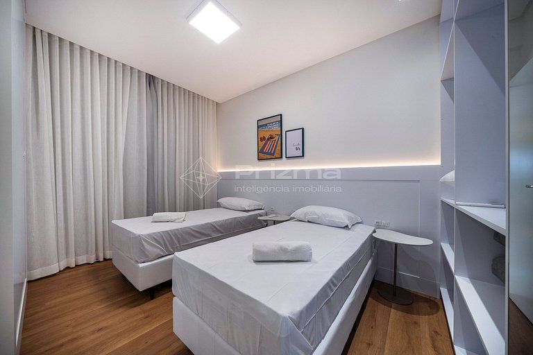 Lindo Apartamento Condomínio com Piscina