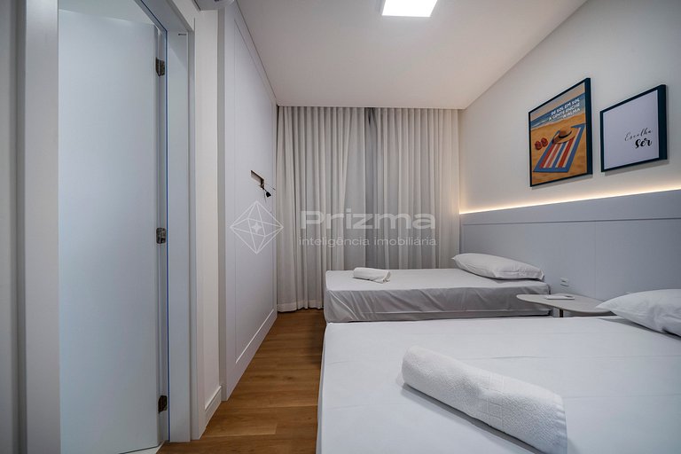 Lindo Apartamento Condomínio com Piscina