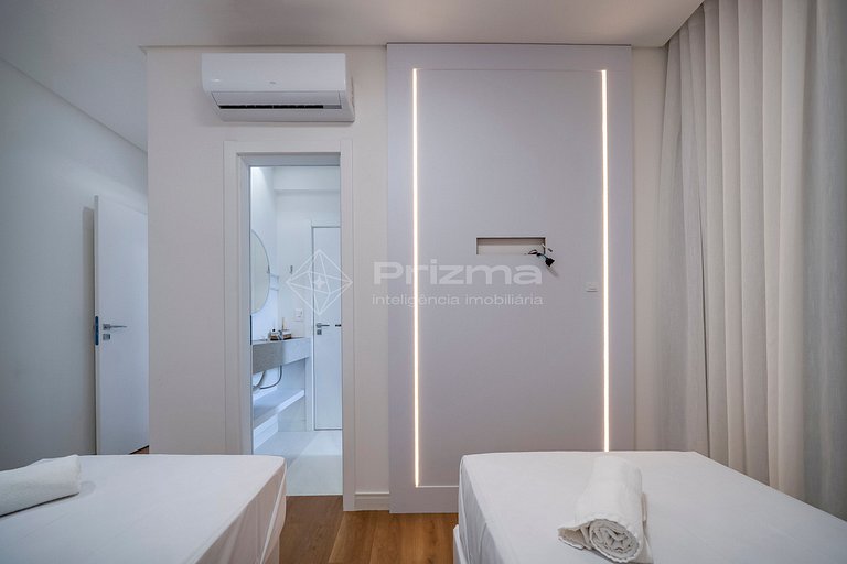 Lindo Apartamento Condomínio com Piscina
