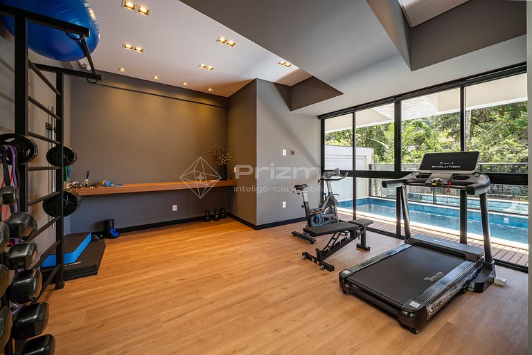 Lindo Apartamento Condomínio com Piscina