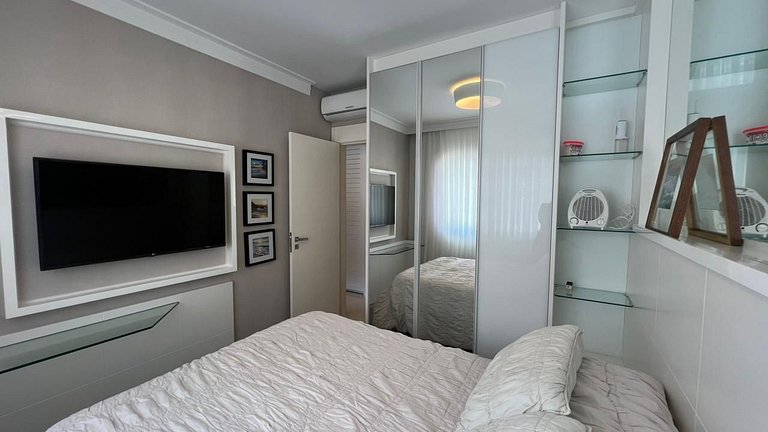 Apto c/ Piscina Privativa e Vista Mar- Condomínio de Alto Pa