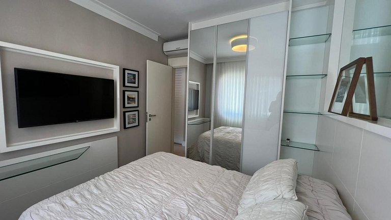 Apto c/ Piscina Privativa e Vista Mar- Condomínio de Alto Pa