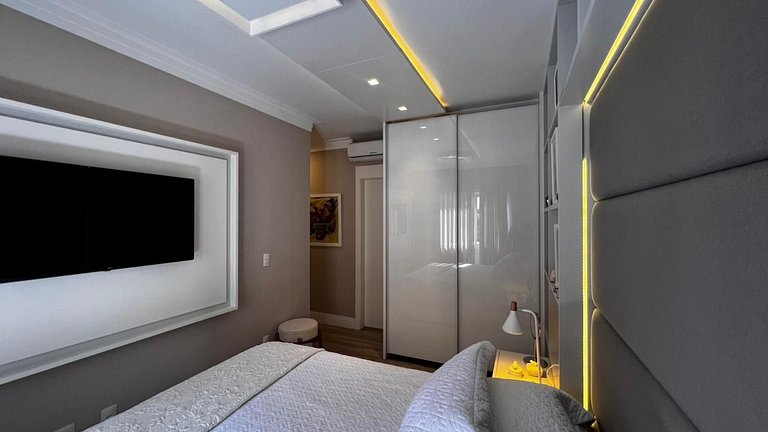 Apto c/ Piscina Privativa e Vista Mar- Condomínio de Alto Pa