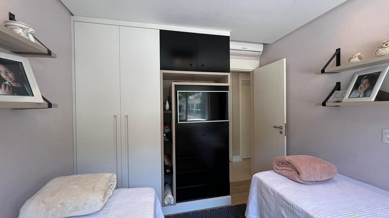 Apto c/ Piscina Privativa e Vista Mar- Condomínio de Alto Pa