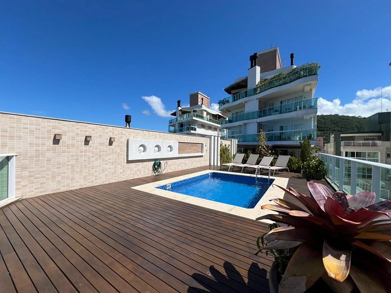 Apto c/ Piscina Privativa e Vista Mar- Condomínio de Alto Pa