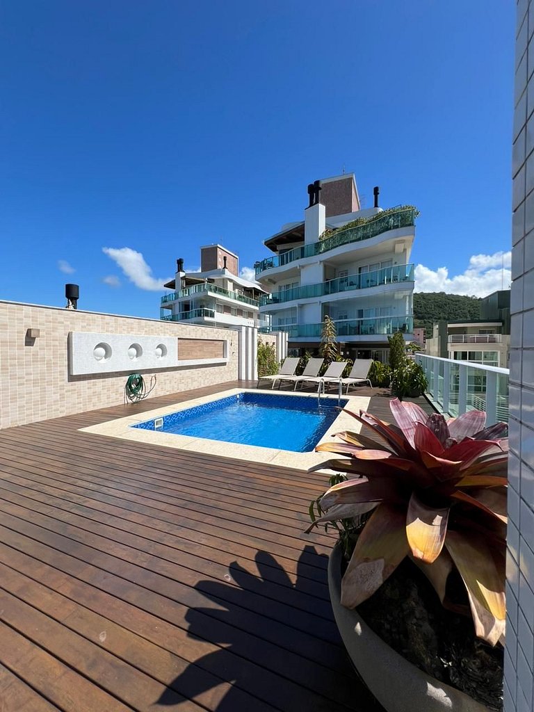 Apto c/ Piscina Privativa e Vista Mar- Condomínio de Alto Pa