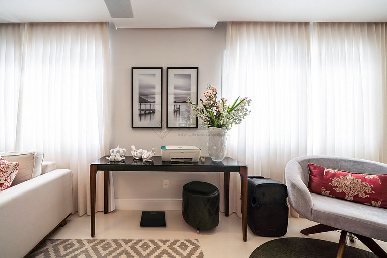 Apto c/ Piscina Privativa e Vista Mar- Condomínio de Alto Pa