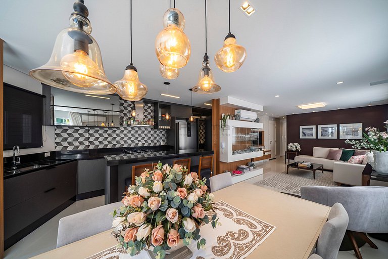 Apto c/ Piscina Privativa e Vista Mar- Condomínio de Alto Pa