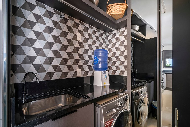 Apto c/ Piscina Privativa e Vista Mar- Condomínio de Alto Pa