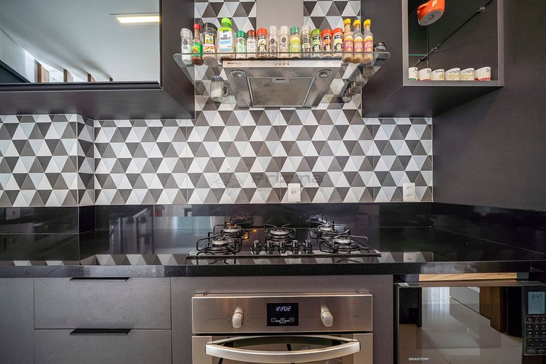 Apto c/ Piscina Privativa e Vista Mar- Condomínio de Alto Pa