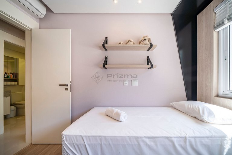 Apto c/ Piscina Privativa e Vista Mar- Condomínio de Alto Pa