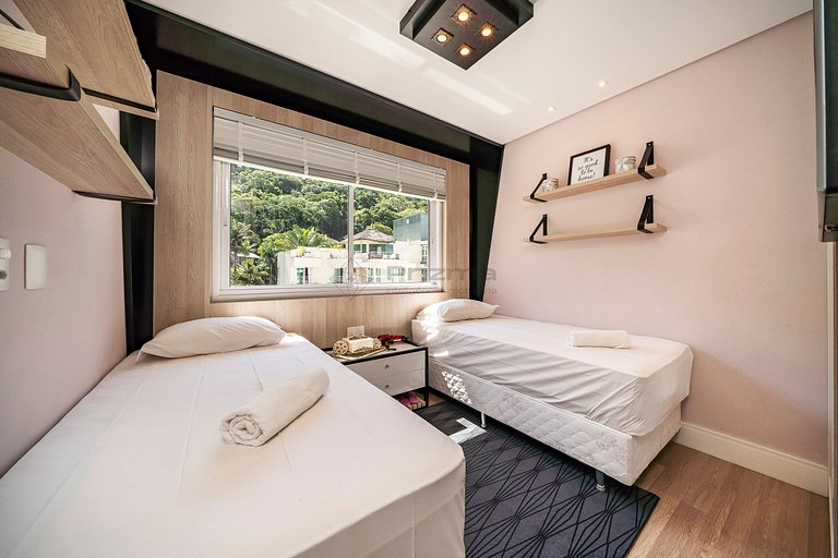 Apto c/ Piscina Privativa e Vista Mar- Condomínio de Alto Pa