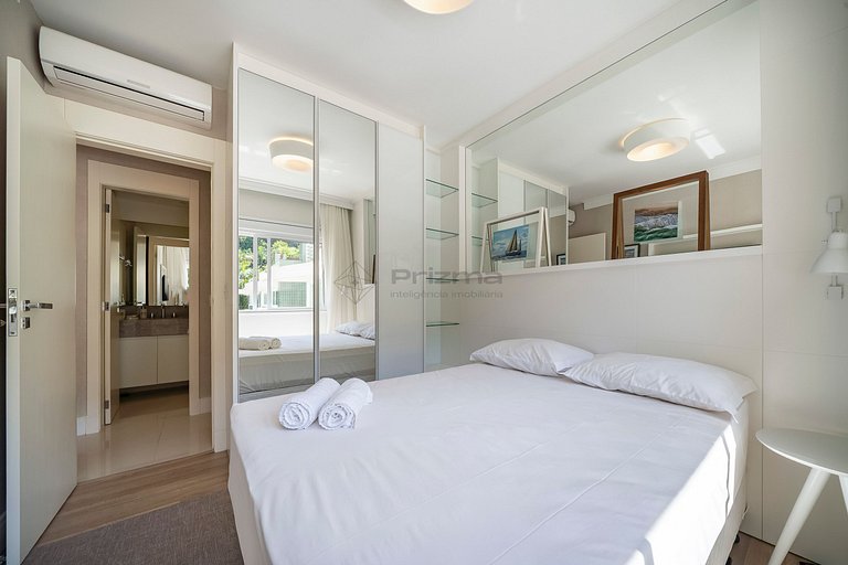 Apto c/ Piscina Privativa e Vista Mar- Condomínio de Alto Pa