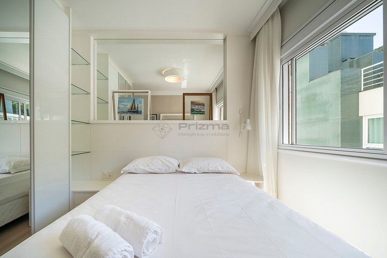 Apto c/ Piscina Privativa e Vista Mar- Condomínio de Alto Pa