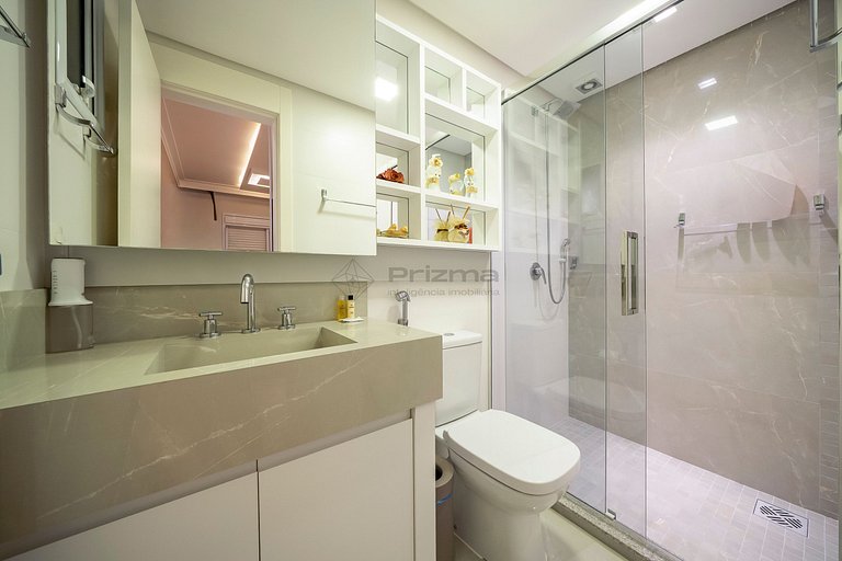 Apto c/ Piscina Privativa e Vista Mar- Condomínio de Alto Pa