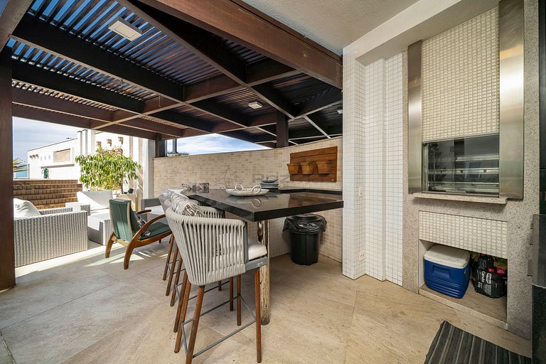 Apto c/ Piscina Privativa e Vista Mar- Condomínio de Alto Pa