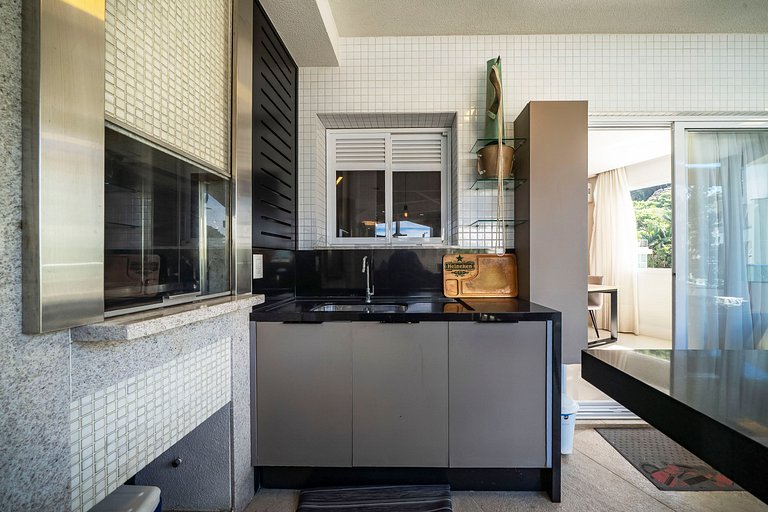 Apto c/ Piscina Privativa e Vista Mar- Condomínio de Alto Pa