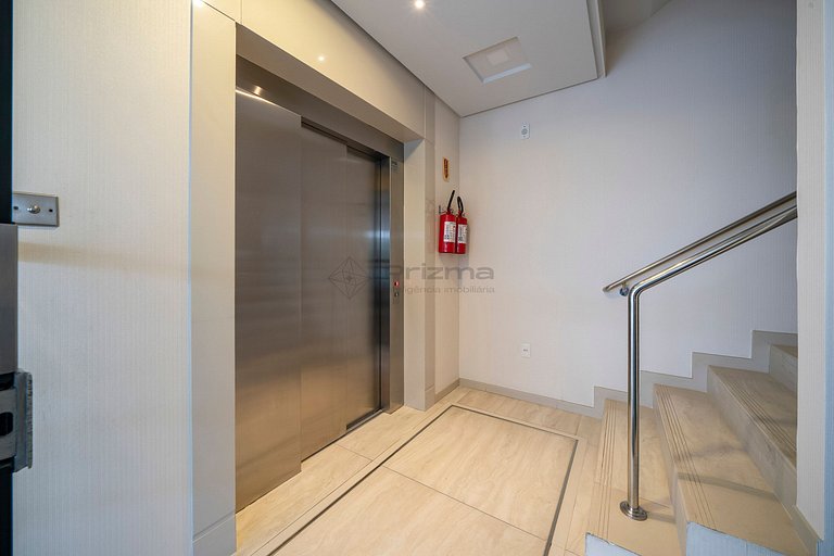 Apto c/ Piscina Privativa e Vista Mar- Condomínio de Alto Pa