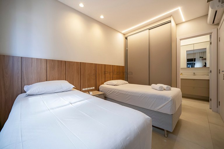 402 01 - WaldGarten- A Passos do Mar e Frente Avenida - Cond