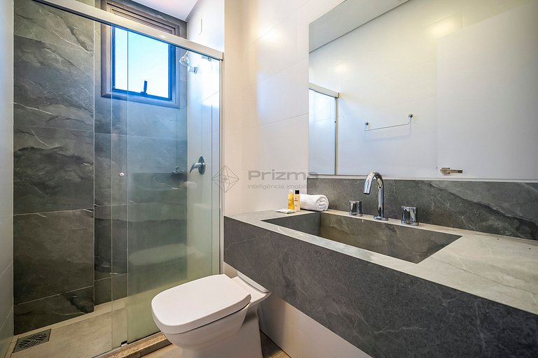 PM 305 · Lindo Apartamento na Praia de Bombinhas