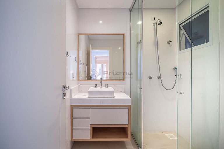 Cobertura em Mariscal | 3 Quartos, Piscina
