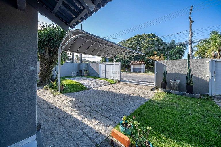 Casa Pé na Areia em Bombinhas-Vista Mar 8 Pessoas