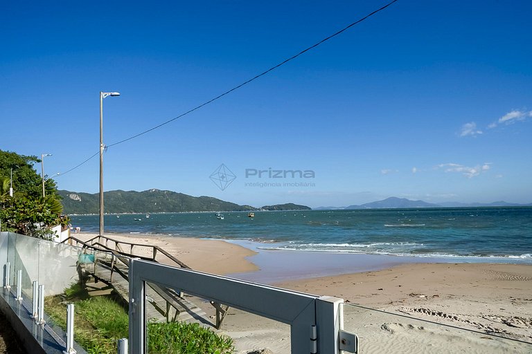 Casa Pé na Areia em Bombinhas-Vista Mar 8 Pessoas