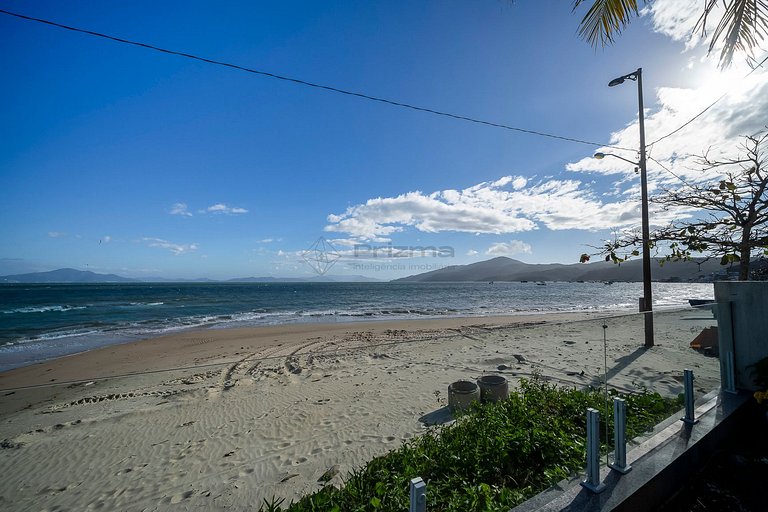 Casa Pé na Areia em Bombinhas-Vista Mar 8 Pessoas