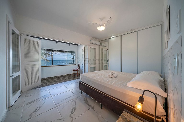 Casa Pé na Areia em Bombinhas-Vista Mar 8 Pessoas