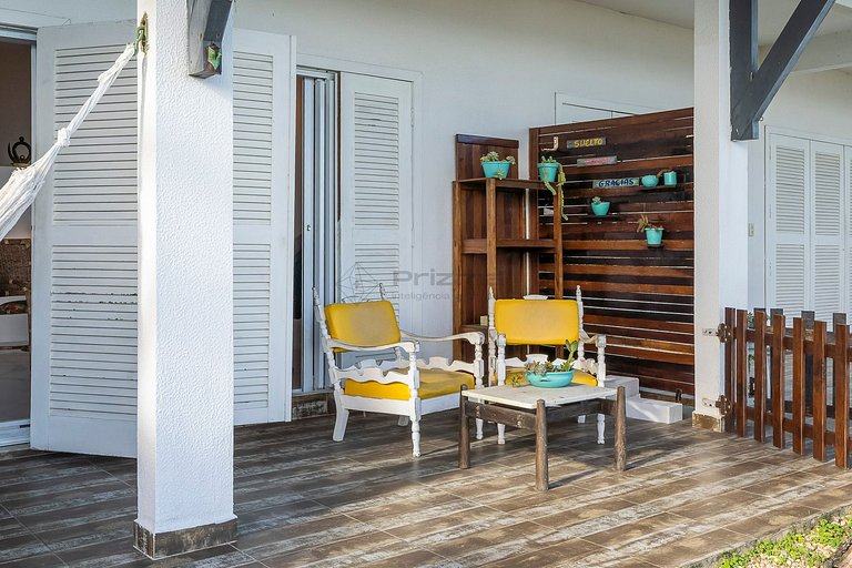 Casa Pé na Areia em Bombinhas-Vista Mar 8 Pessoas