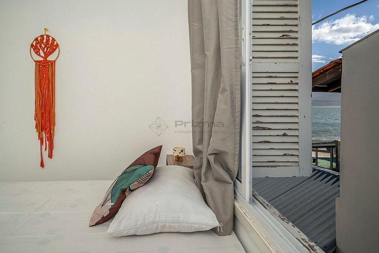 Casa Pé na Areia em Bombinhas-Vista Mar 8 Pessoas