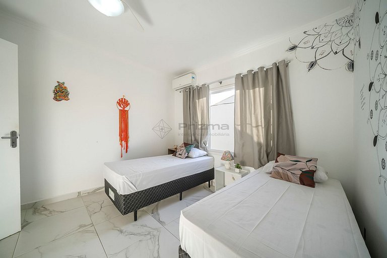 Casa Pé na Areia em Bombinhas-Vista Mar 8 Pessoas
