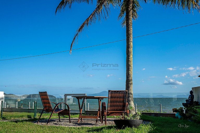 Casa Pé na Areia em Bombinhas-Vista Mar 8 Pessoas