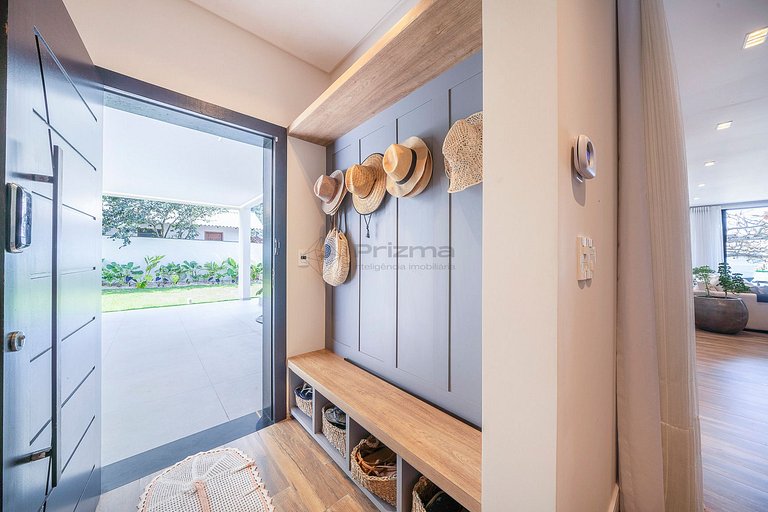 Casa Pé na Areia em Canto Grande | 4 Suítes