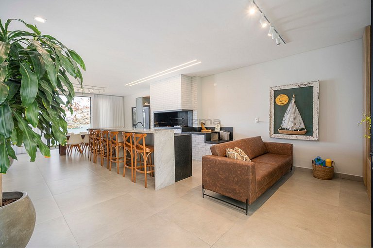 Casa Pé na Areia em Canto Grande | 4 Suítes