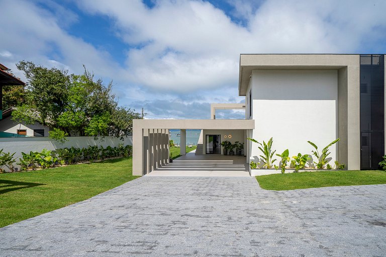 Casa Pé na Areia em Canto Grande | 4 Suítes