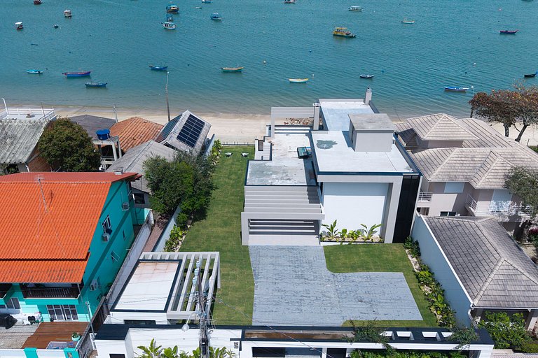 Casa Pé na Areia em Canto Grande | 4 Suítes