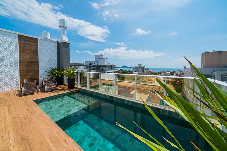 Apto com Piscina e Churrasqueira - Canto Grande
