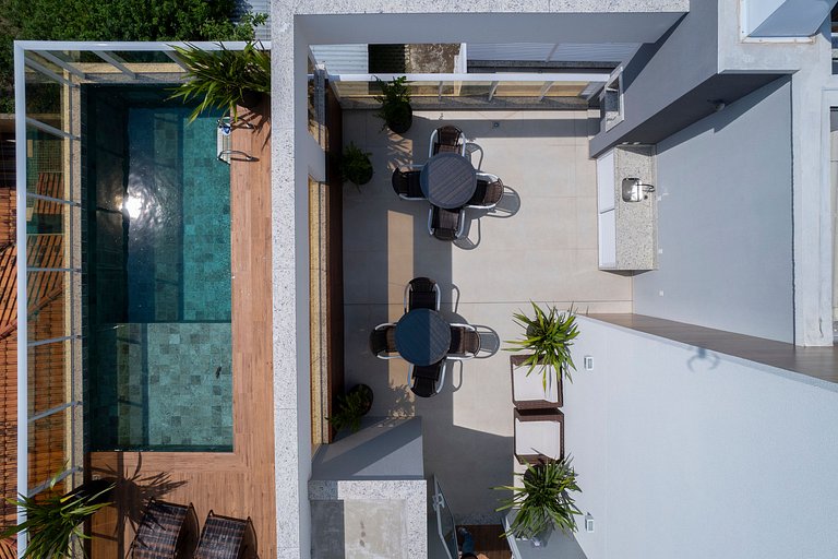 Apto com Piscina e Churrasqueira - Canto Grande